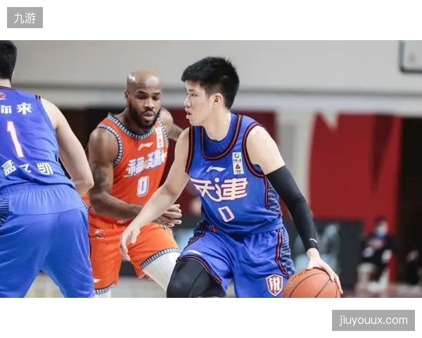 老帅古碧克擅长在有限资源中挖掘最大潜力，其务实的防守反击战术与捷克队风格完美契合。